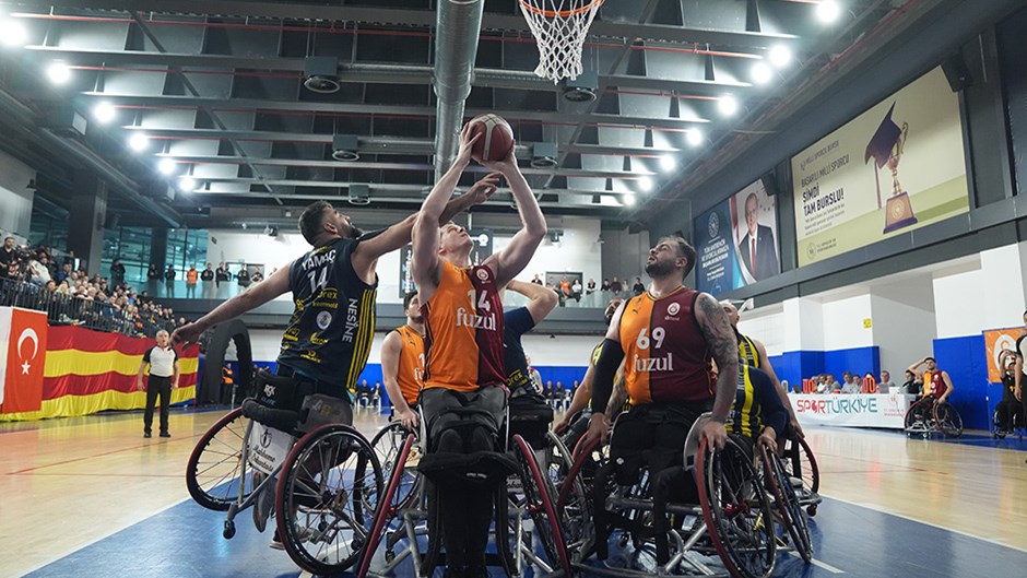 Galatasaray Tekerlekli Sandalye Basketbol Takımı Şampiyon Oldu