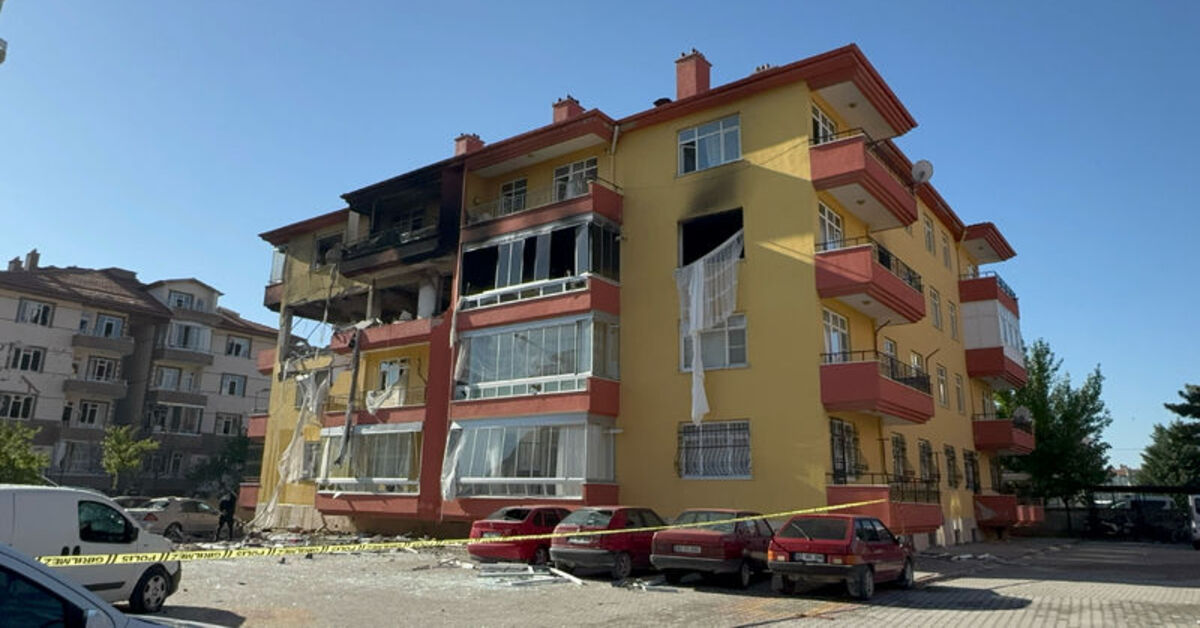 Konya'da Dört Katlı Binada Doğalgaz Patlaması: 12 Yaralı