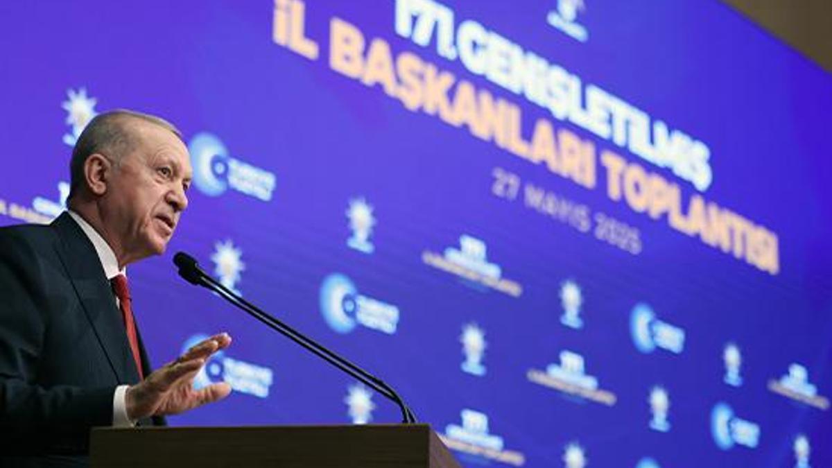 Cumhurbaşkanı Erdoğan'dan Yeni Anayasa Çalışması İçin Hukukçu Görevlendirmesi