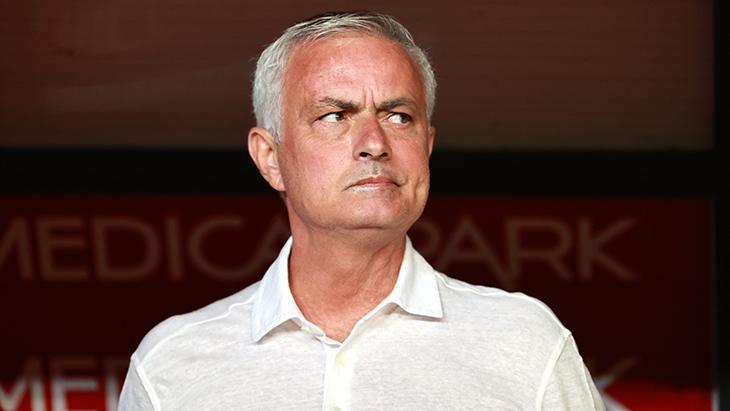 Fenerbahçe'de Mourinho'nun Geleceği Belirsiz: Teknik Direktör Değişikliği İçin İlk Aday Belli Oldu