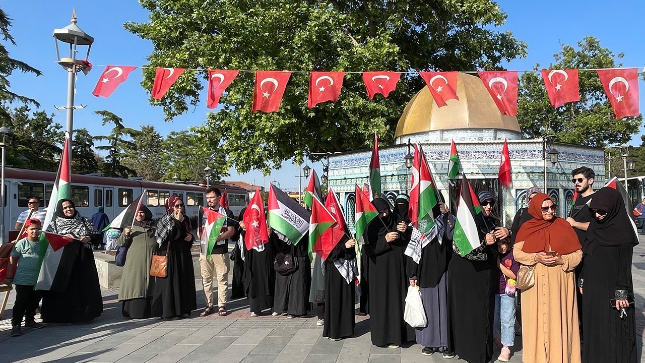 Konya'da Gazze'ye Destek Gösterisi Düzenlendi