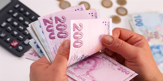 AK Parti En Düşük Emekli Maaşı Artışı İçin Yasa Taslağı Hazırlıyor