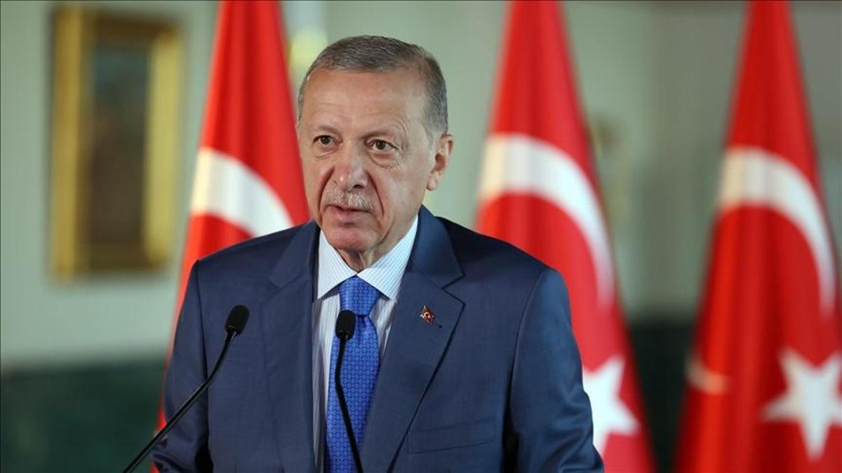 Erdoğan'dan 24 Kasım Öğretmenler Günü Mesajı