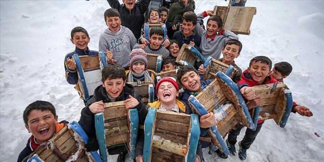 Yoğun Kar Yağışı, 10 İlde Eğitime Ara Verdirdi