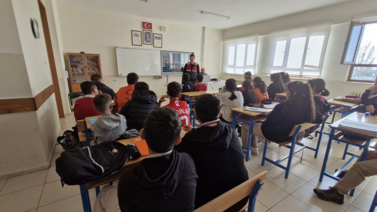 Kulu'da Öğrencilere Siber Güvenlik Eğitimi Verildi