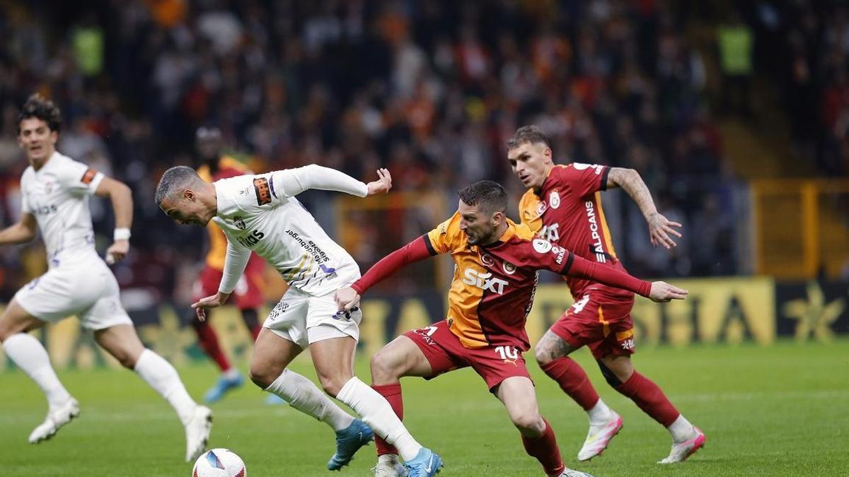 Galatasaray, Eyüpspor Engelini Aşamadı