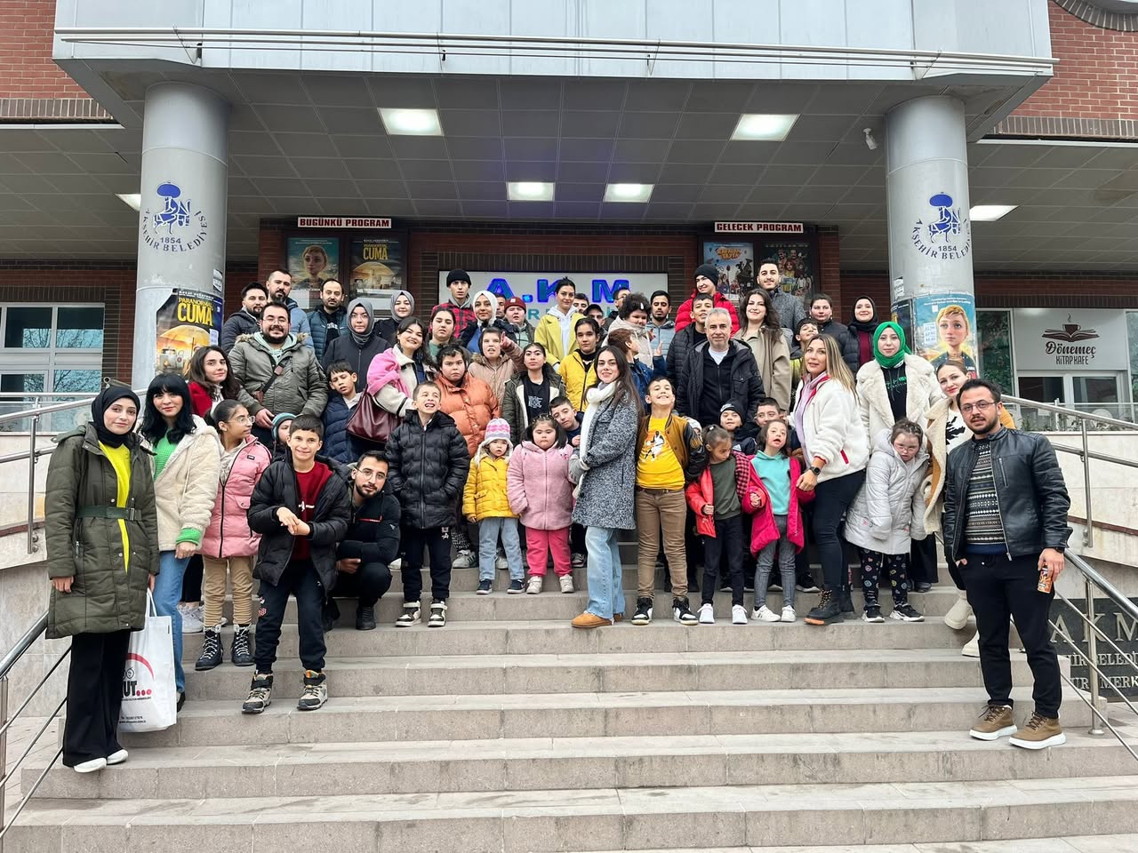 Nasreddin Hoca Özel Eğitim Okulu Öğrencileri Sinema Etkinliğiyle Güldü