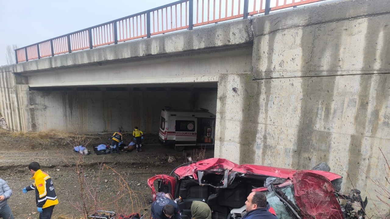 Çankırı Yolu'nda Feci Kaza: 5 Kişi Hayatını Kaybetti