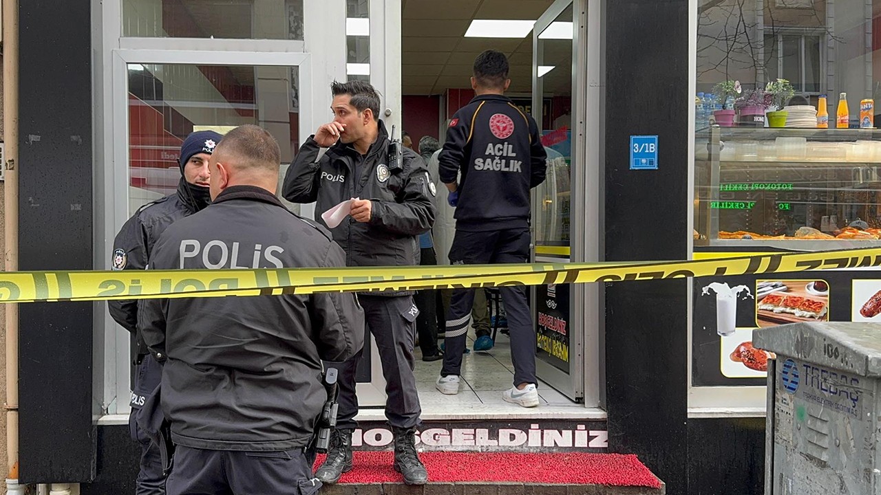 Tekirdağ'da Kan Donduran Olay: Eşini Yaraladı, Yanındaki Adamı Öldürdü