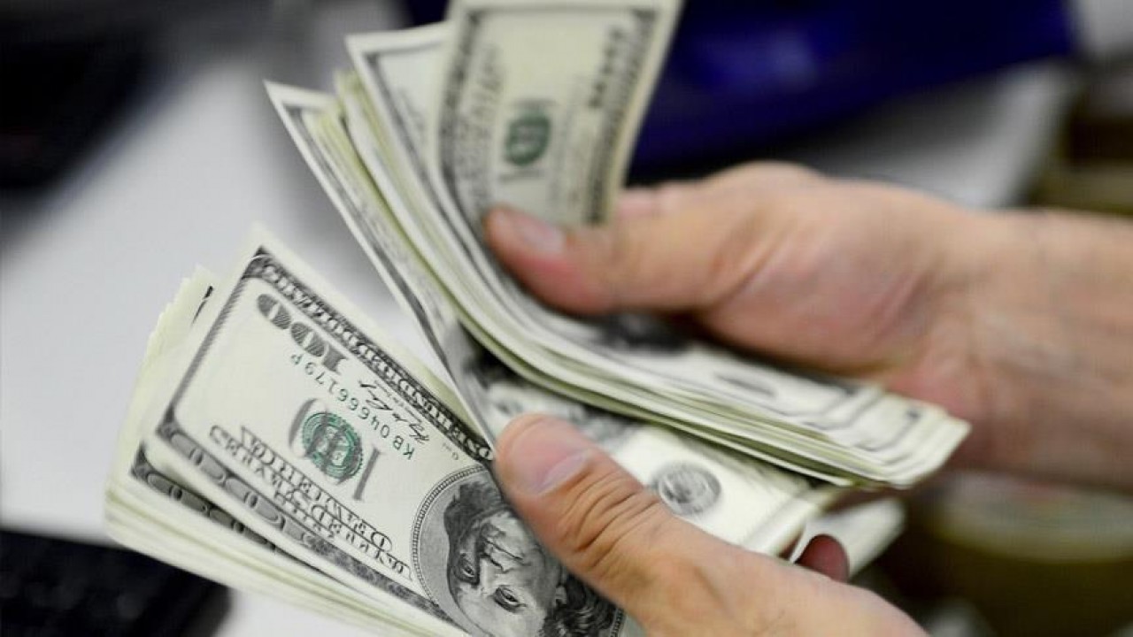 Dolar ve Euro Serbest Piyasada Güne Yükselişle Başladı