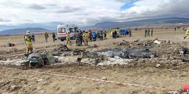 İki Helikopterin Teması Sonucu Isparta'da 6 Asker Şehit Oldu