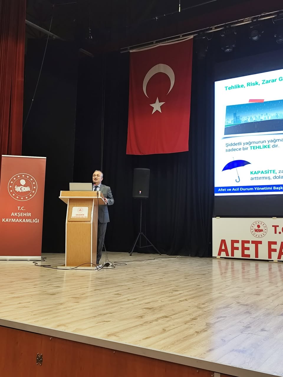 Akşehir'de Afet Farkındalık Eğitimi ile Toplum Bilinçlendiriliyor