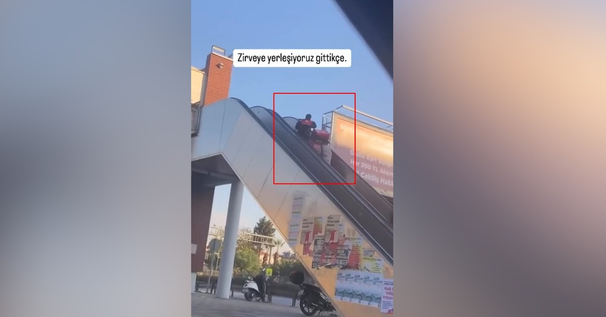 Yürüyen Merdivende Motosikletli Şaşkınlığı