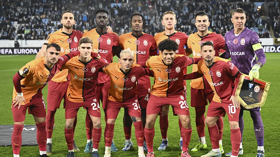 Galatasaray, Trabzonspor Maçı Öncesinde Ceza Sınırındaki İsimlere Dikkat Çekiyor