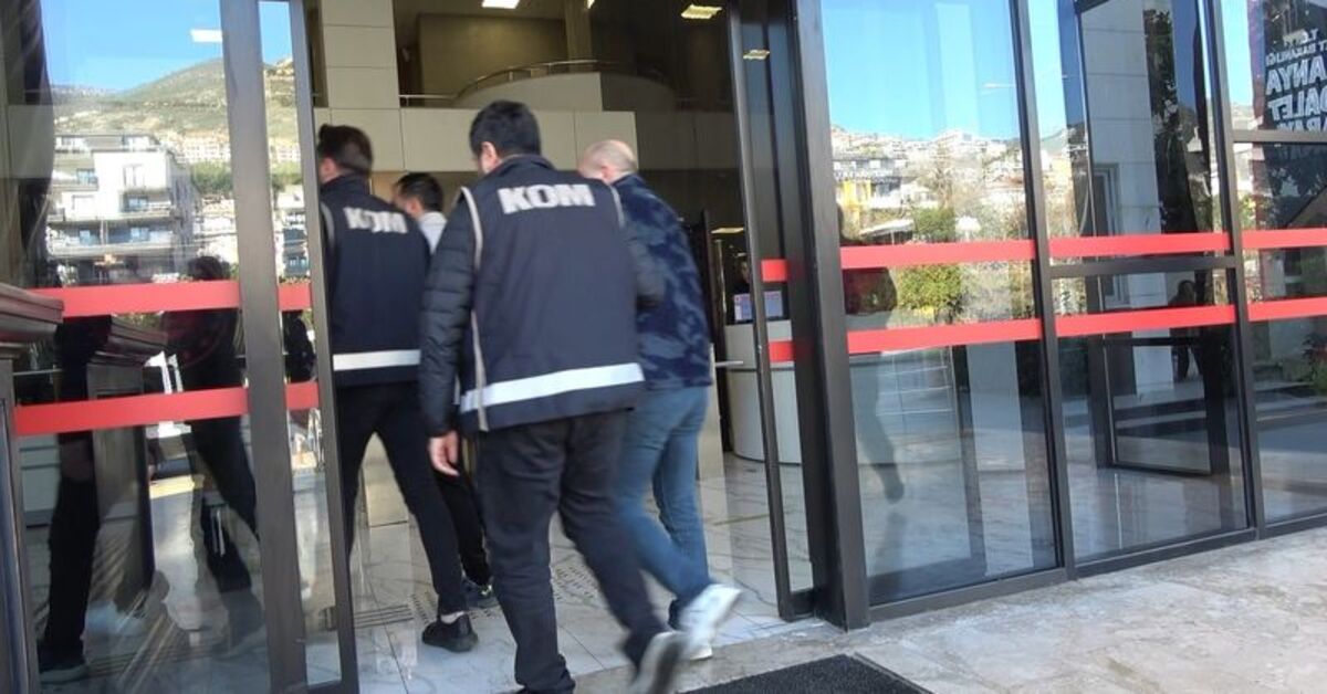 Antalya'da Daltonlar Operasyonu: CHP İl Başkan Yardımcısı Gözaltında