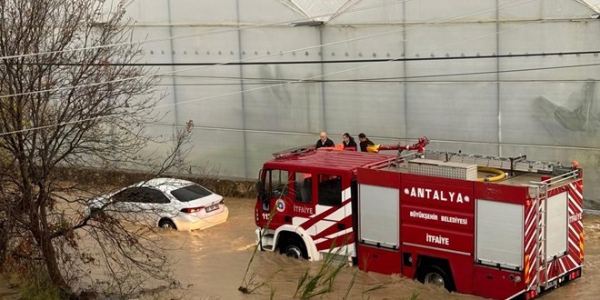 Manavgat'ta Şiddetli Yağış Sonrası 236 Kişi Tahliye Edildi