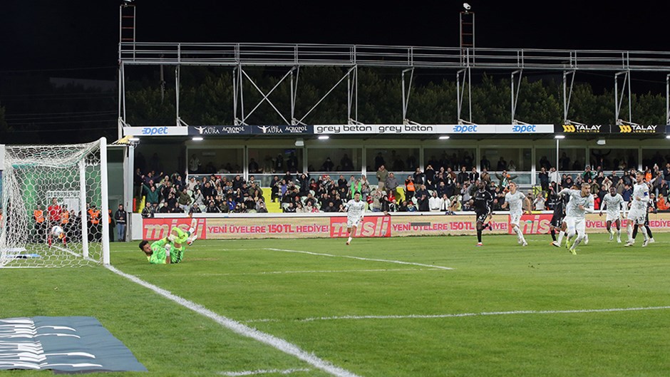 Süper Lig'in İlk Yarısında Penaltı Rekorları: En Fazla Penaltı Kullanan ve Aleyhine Penaltı Verilen Takımlar