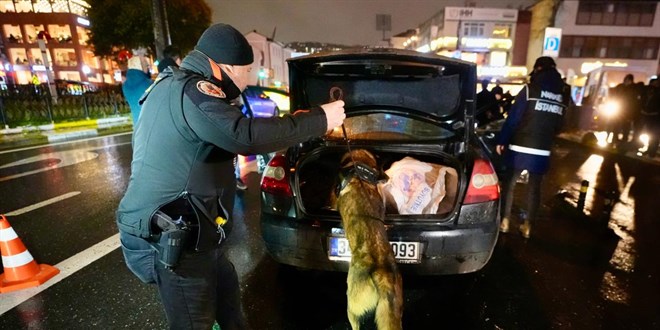 İstanbul'da Yılbaşı Güvenliği İçin 55 Bin Polis Görev Başında