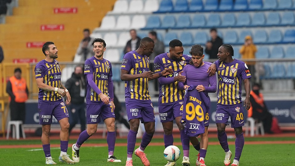 Eyüpspor'dan Transfer Yasağı Açıklaması: Süreç Devam Ediyor