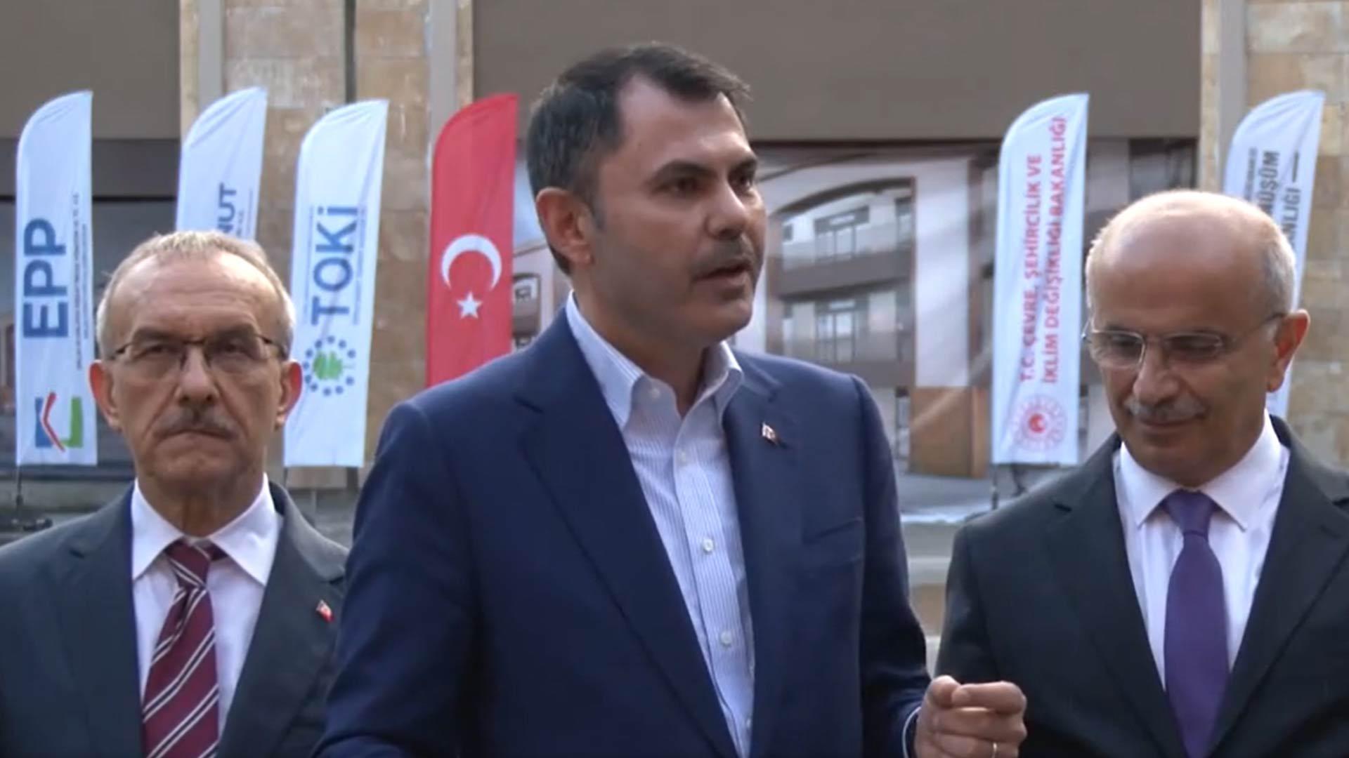 Bakan Kurum, Malatya'da Depremzedelere Yönelik Açıklamalarda Bulundu