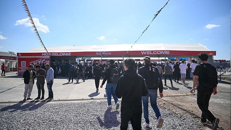 TEKNOFEST KKTC'de Başladı: Havacılık, Uzay ve Teknoloji Festivali Ziyaretçileri Coşturdu