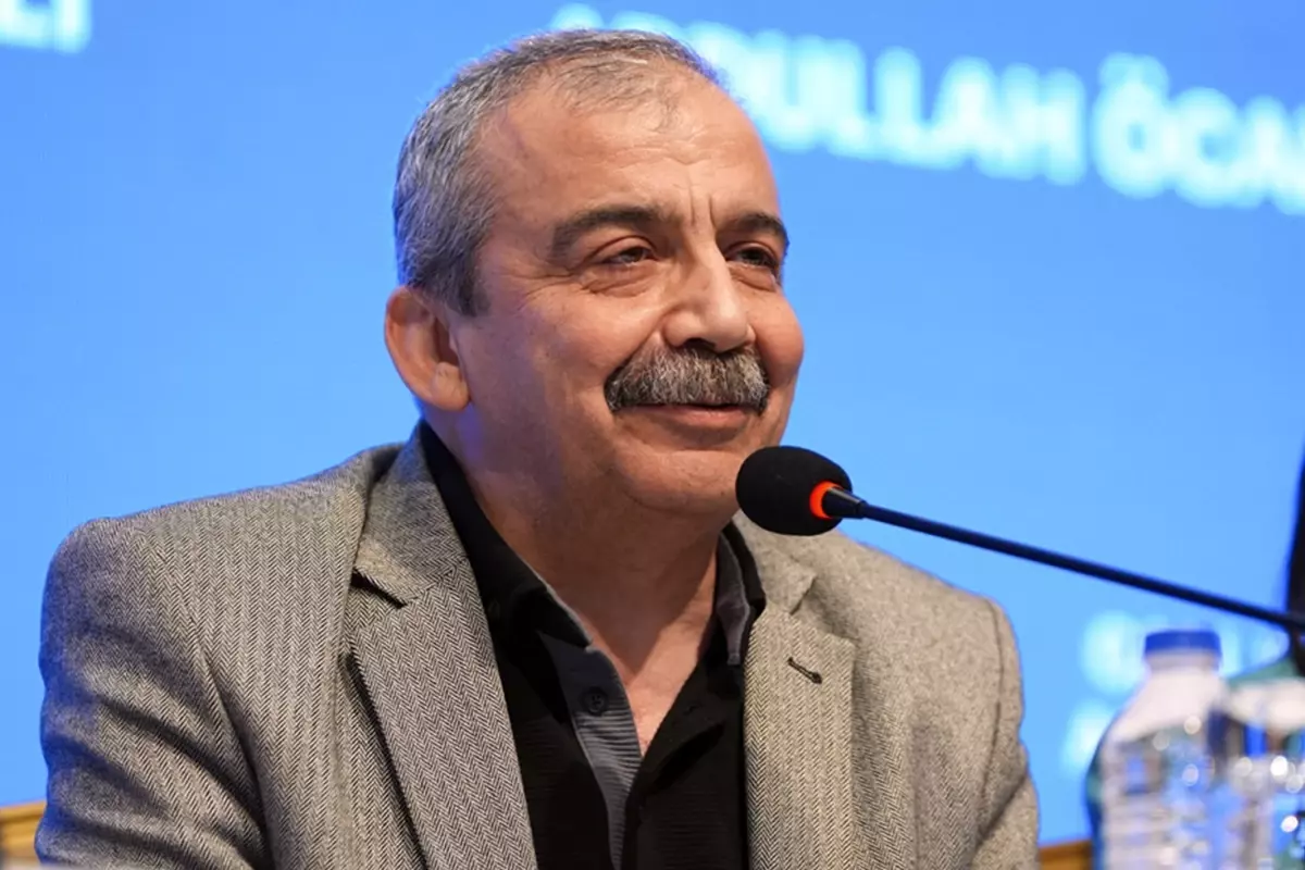 TBMM Başkanvekili Sırrı Süreyya Önder Hayatını Kaybetti
