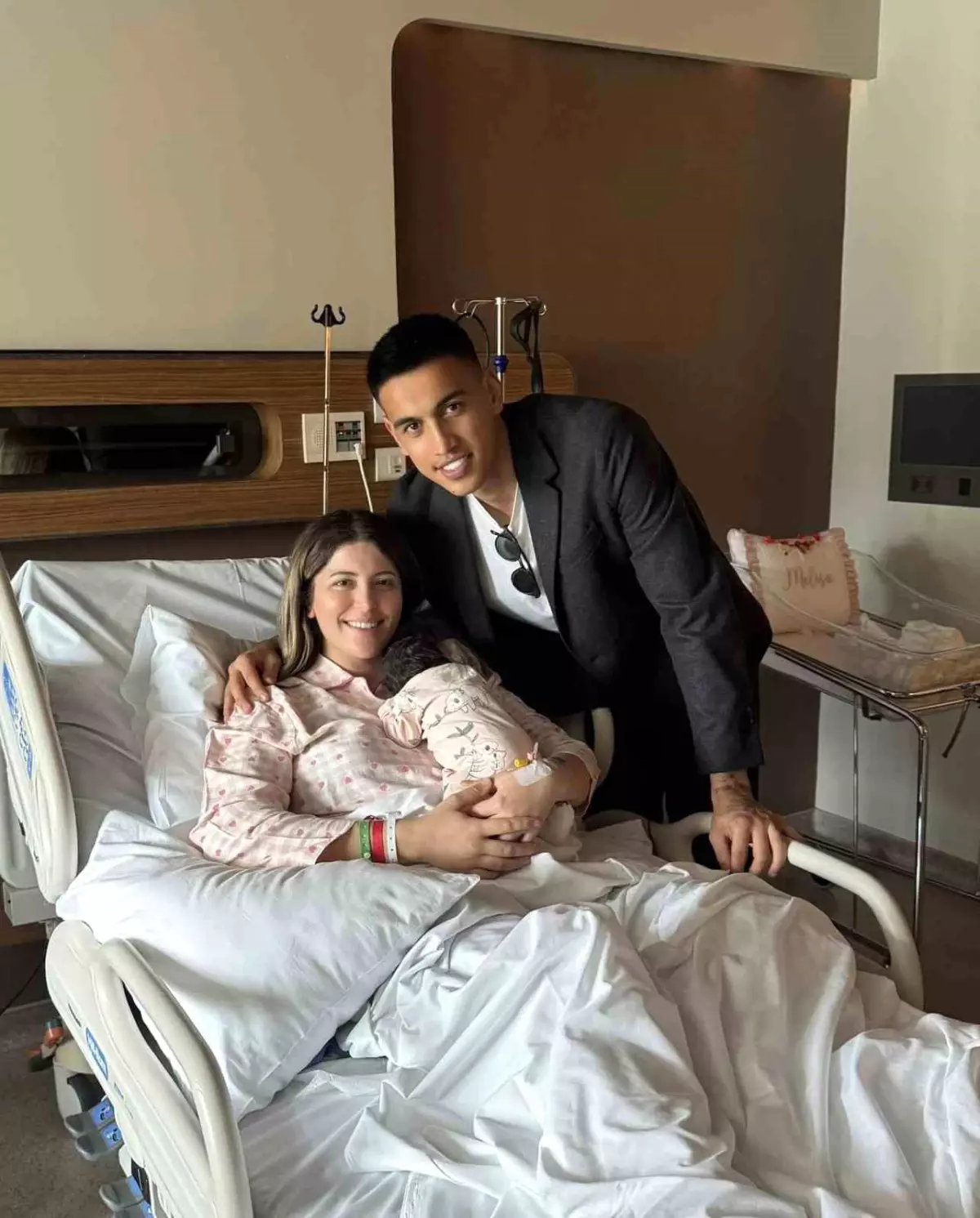 Fenerbahçe Kalecisi İrfan Can Eğribayat İkinci Kez Baba Oldu