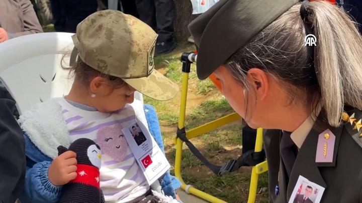 Irak'ta Şehit Olan Uzman Çavuş Önder Özene Veda: 4 Yaşındaki Kızının Sözleri Yürekleri Dağladı