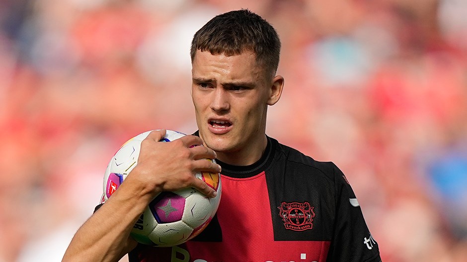 Florian Wirtz, Real Madrid ve Manchester City'nin Tekliflerine Rağmen Bayer Leverkusen'de Kalmaya Karar Verdi