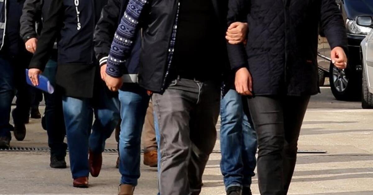 İzmir Kemalpaşa'da Cumhurbaşkanı'na Hakaret Eden 4 Kişi Tutuklandı