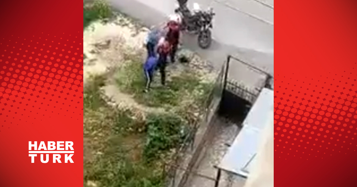 Antalya'da Bir Vatandaşı Darbeden 2 Polis Görevden Uzaklaştırıldı, Soruşturma Başlatıldı