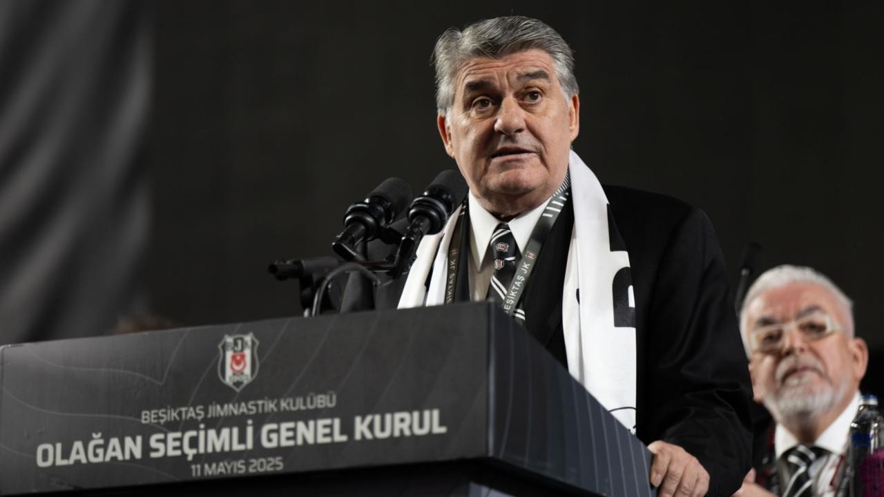 Beşiktaş Kulübü'nde Serdal Adalı, Yeniden Başkanlık Koltuğuna Oturdu