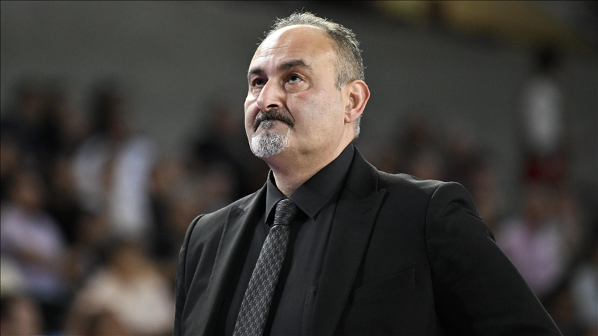 Polonya Basketbol Ligi'nde Türk Başantrenör Selçuk Ernak En İyisi Seçildi
