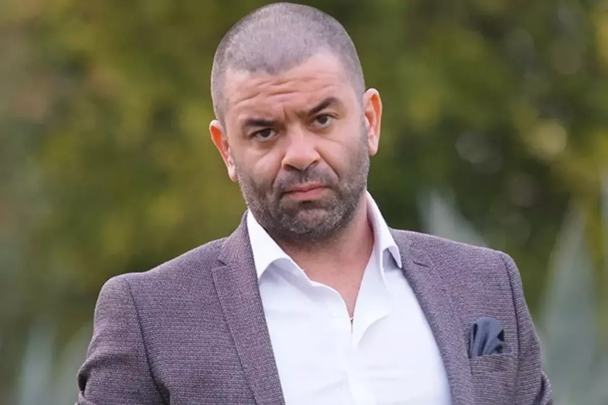 Bülent Şakrak, Yeni Aşkı Duygu Arabacıoğlu ile Birlikte Olduğunu Duyurdu