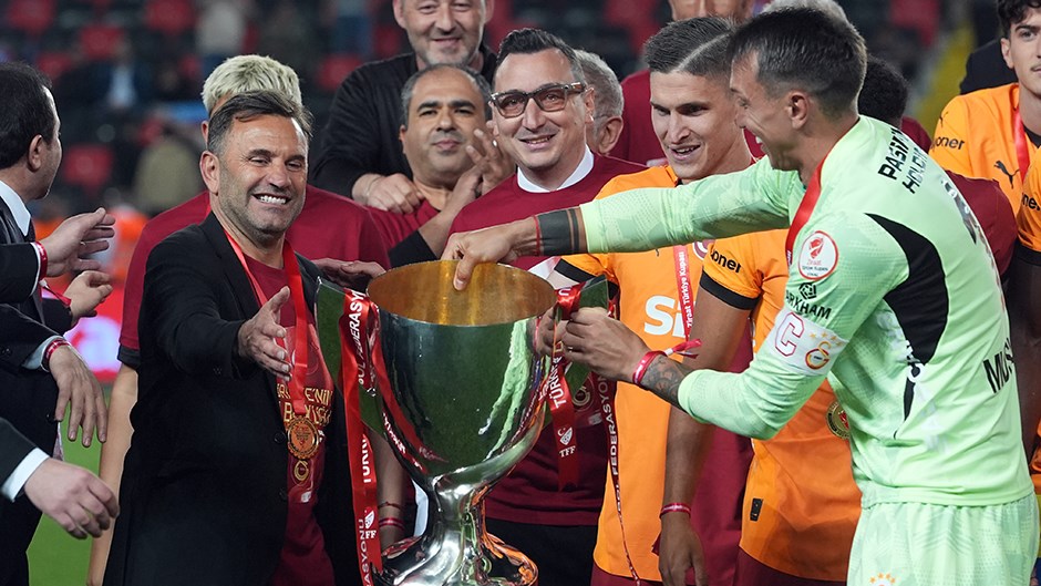 Galatasaray, Ziraat Türkiye Kupası'nı Kazandı: Okan Buruk'tan Zafer Açıklaması