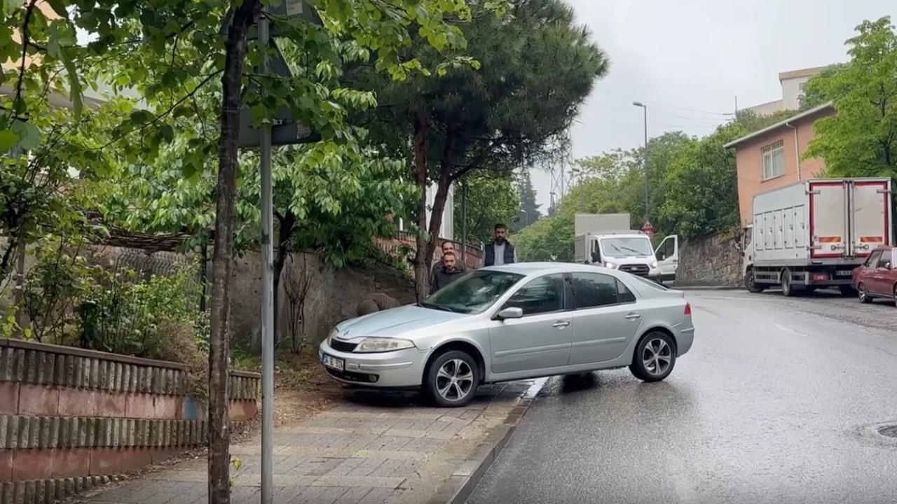 Üsküdar'da İETT Otobüsünden Akan Mazot Kaynağı Kaos: Çok Sayıda Araç Kazaya Karıştı