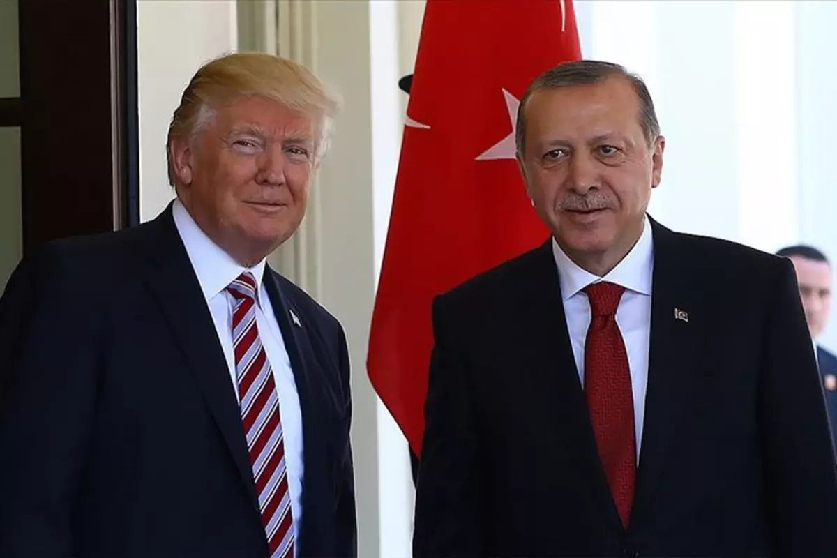 Trump'ın Erdoğan Övgüleri Hakkında Uzmanlardan Uyarı: 