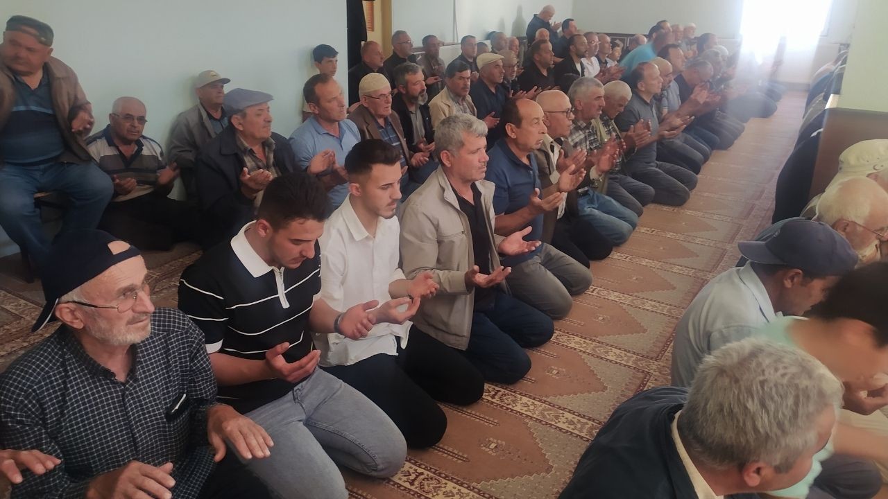 Beyşehir'de Çiftçiler Yağmur İçin Dual Yaptı