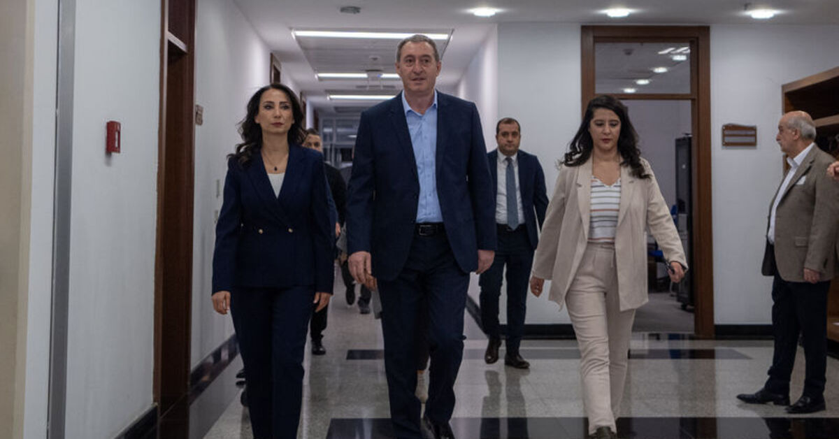 DEM Parti Heyeti, Terörsüz Türkiye Süreci Görüşmeleri İçin Parti Ziyaretlerine Başlıyor