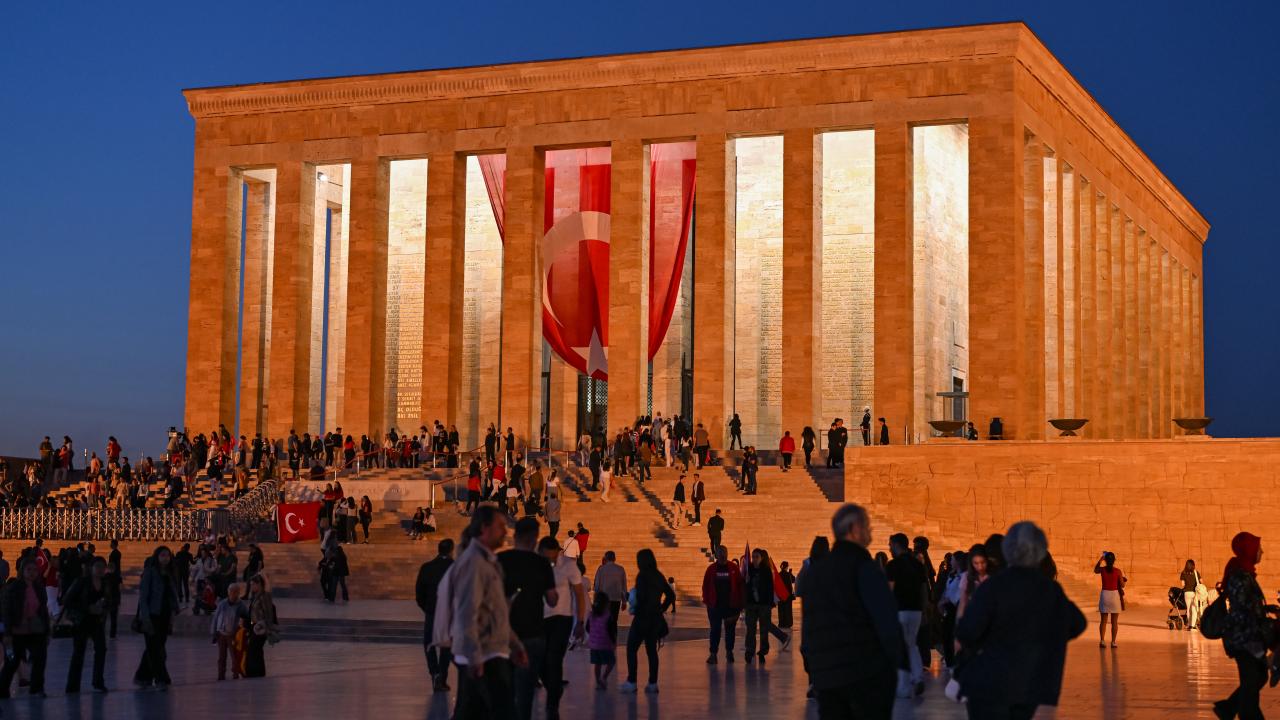 Anıtkabir'de 19 Mayıs Coşkusu