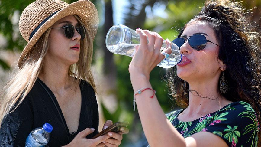Meteoroloji Uyardı: Sıcak Hava Dalgaları Yurda Geliyor