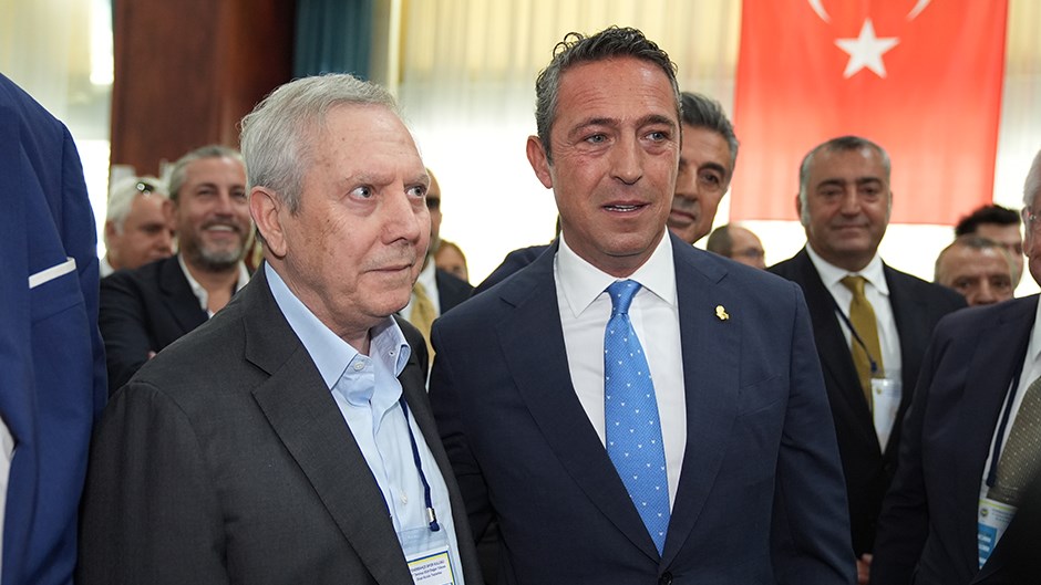 Fenerbahçe'de Tarihi Zirve: Ali Koç ve Aziz Yıldırım Görüştü