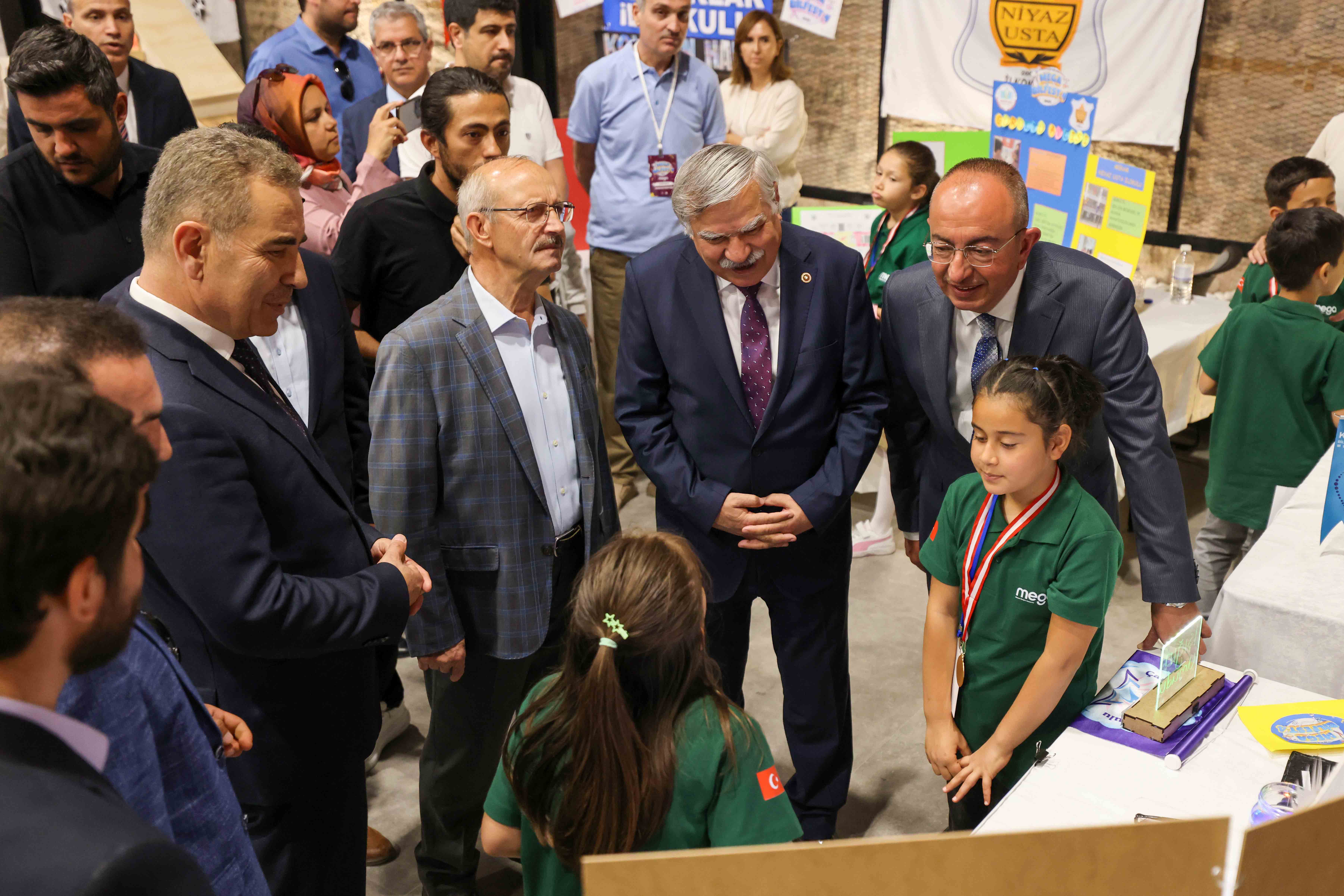Konya'da Geleceğin Bilim İnsanları MEGA BİLFEST'te Buluştu