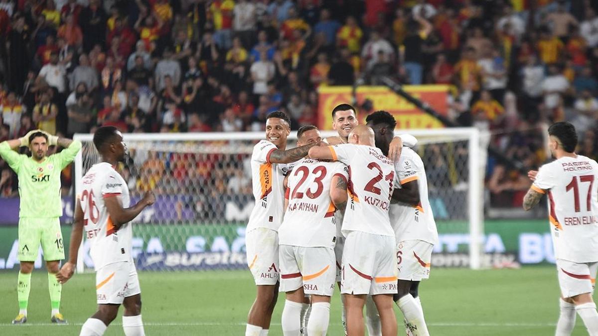 Trendyol Süper Lig'de Göztepe, Galatasaray'ı Ağırladı