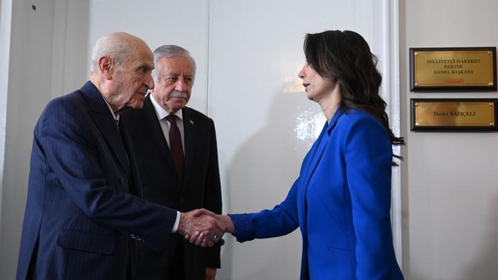 Bahçeli, DEM Parti Eş Genel Başkanlarıyla Görüştü