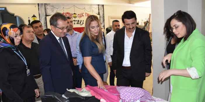 Konya'da Kadınların El Emeği Ürünleri Yoğun İlgi Gördü