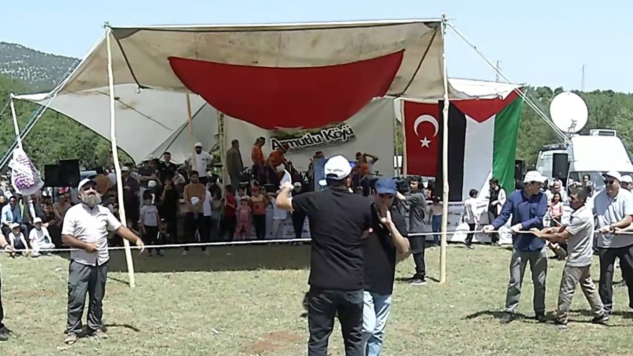 Konyanın Bozkır İlçesinde Geleneksel Armutlu Bahar Şenlikleri Coşkuyla Kutlandı