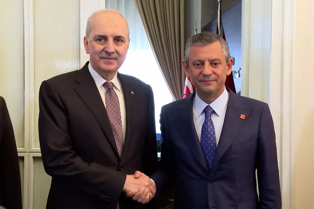 TBMM Başkanı Kurtulmuş, CHP Lideri Özeli ile Terörsüz Türkiye'yi Konuştu