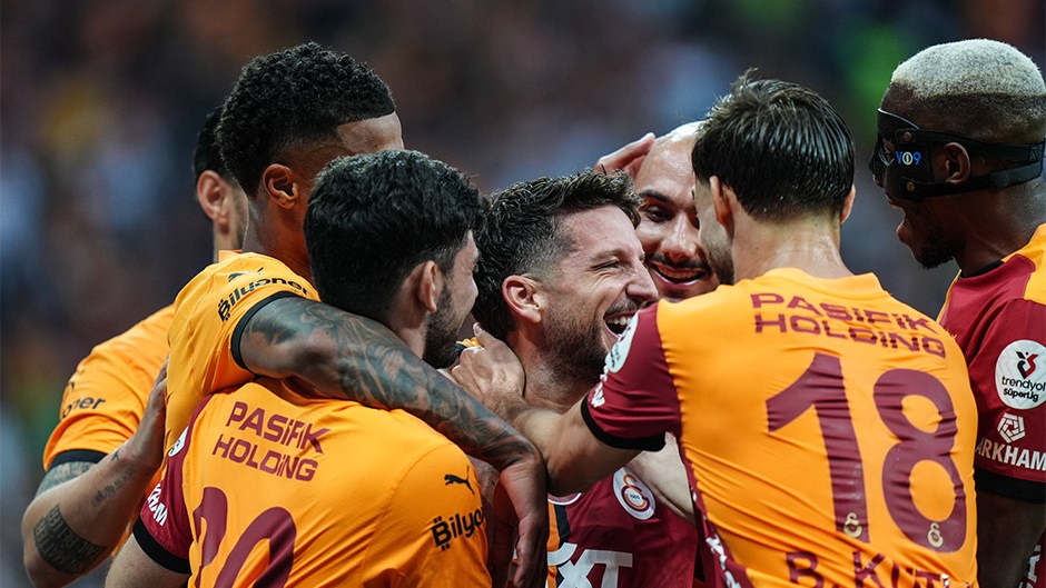 Galatasaray Şampiyonluk Maçında Başakşehir'i Ağırlıyor: Muslera ve Mertens'e Veda