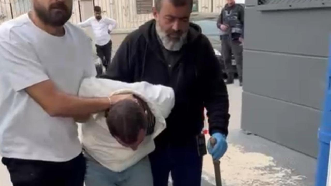 Ankara'da Yol Verme Kavgasında Döner Bıçağı Çıkan Şüpheli Gözaltına Alındı